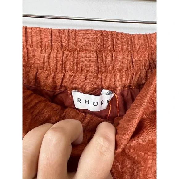 Rhode Kina Pull On Smocked Waist Mid Rise Short Women's Clove Size: XS NWT - Picture 4 of 8